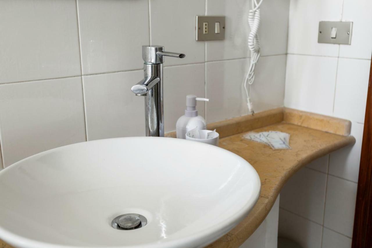 Apartament La Smorfia Napoli Zewnętrze zdjęcie
