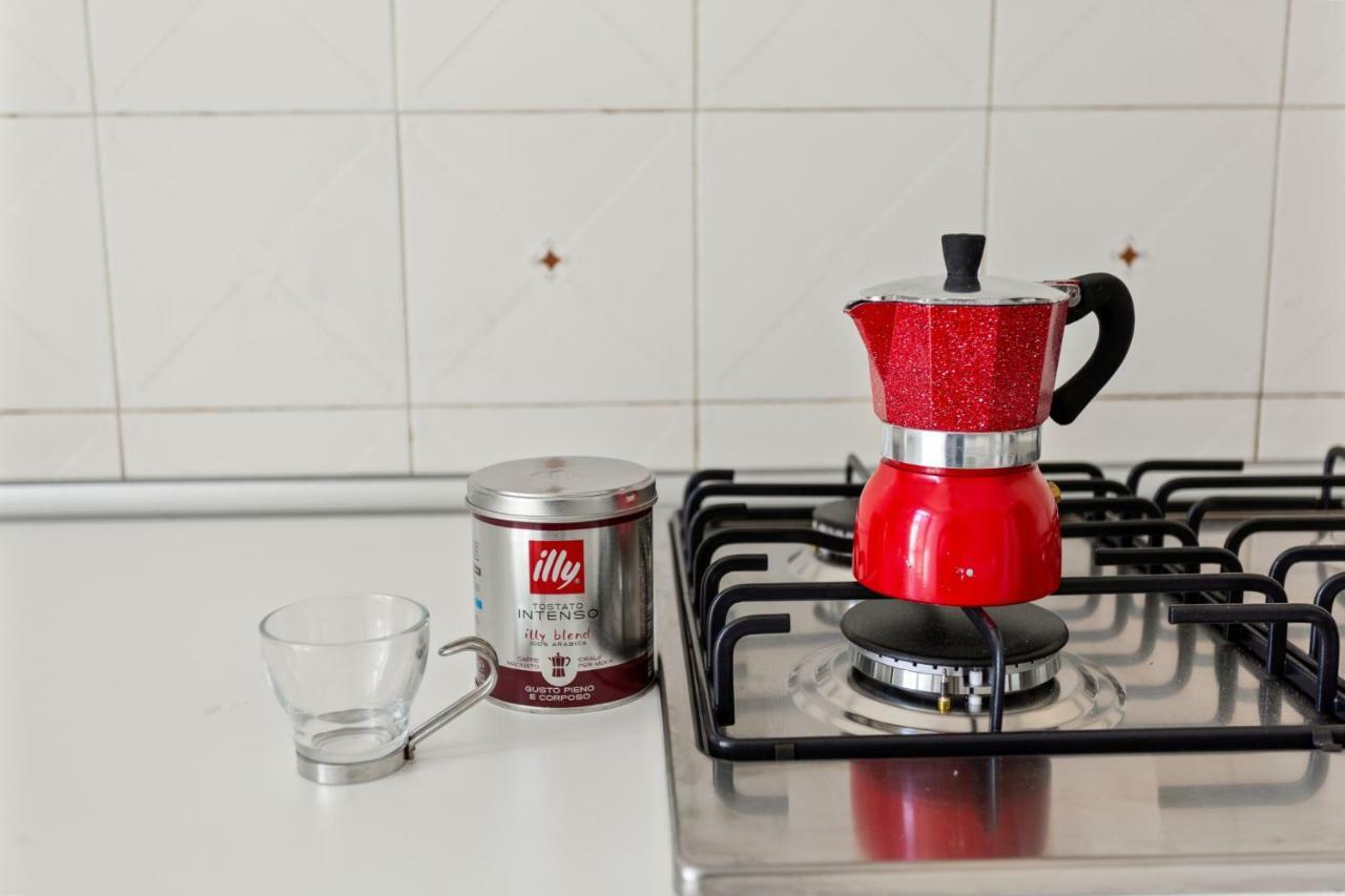 Apartament La Smorfia Napoli Zewnętrze zdjęcie