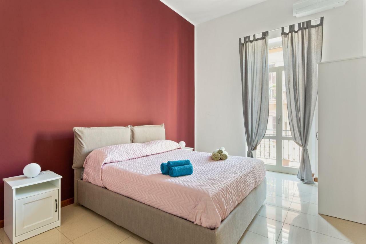 Apartament La Smorfia Napoli Zewnętrze zdjęcie